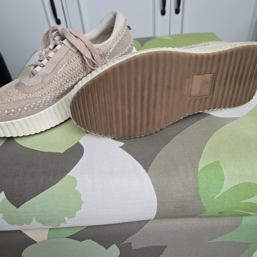Dolce Vita Women's Woven Platform Sneakers in Blush
